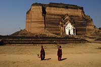 Mandalay,Amarapura,Inwa,Mingun,Pont U Bein,bridge,Sagaing
