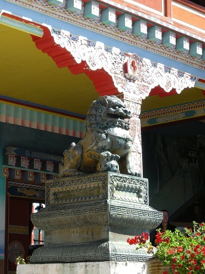 Lion  l'entre du Dashang Kagyu Ling