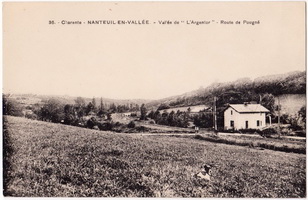 Maisonnette de garde barrière sur la route de Pougné