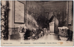 Le corridor d'entrée