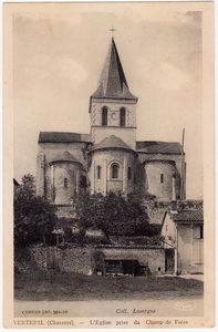 L'Eglise prise du Champ de Foire