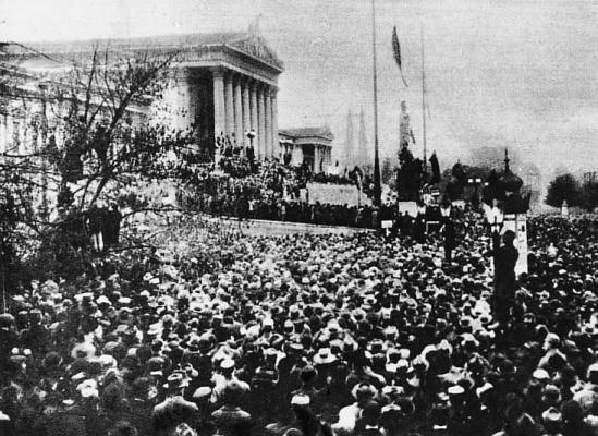 1918, Proclamation de la Première République © AEIOU