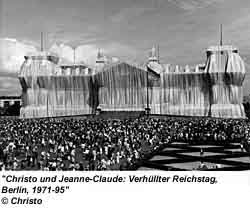 1995, Christo emballe le Reichstag