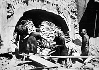 Trümmerfrauen, femmes dégageant les décombres, 1945