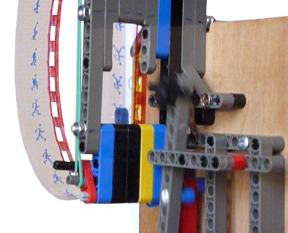 Gros plan mcanique du projecteur de cinma en LEGO