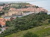 Le chemin monte et le Château Royal (merci Vauban) de Collioure s'éloigne ...