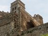 Le monastère semble bien entretenu et restauré.