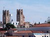 Les tours de l'église Isodia Théotokou dominent Egine.