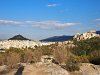 De la colline des Muses, nous pouvons voir l'Acropole et  la colline du Lycabette.