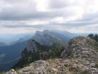 Du sommet vu vers la barrière Est du Vercors