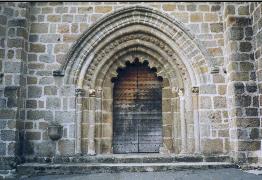 Portail de l'église de St-Sulpice-le-Guérétois, XIIème siècle