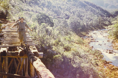 Jean-François Charbonnier lors d'un passage sur d'anciens ponts de mine