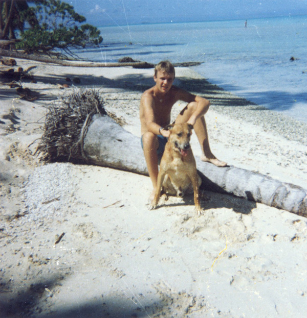 Totor et moi sur l'île de Toau