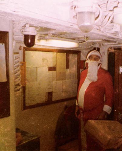Pène Noël dans la salle équipage