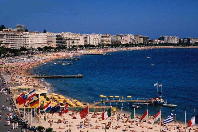 Cannes and its bay