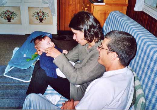 Bernard, Marie-Hlne Ribeiro-Balula avec Marius en juillet 2002  Samons