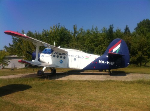Antonov 2 aux couleurs de la Malev