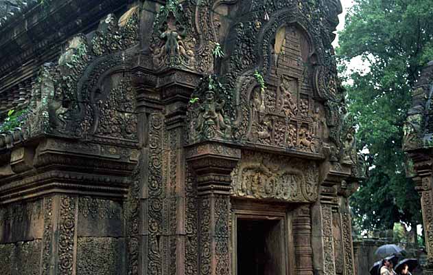 Banteay Srei sous la pluie