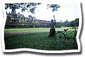 La cycliste d'Angkor