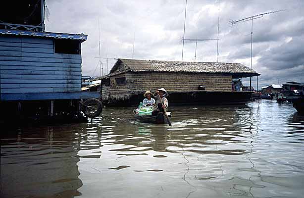 Dans les rues de Kompong Luong