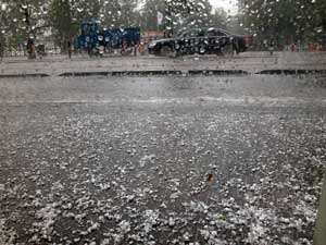 Hail in Praha