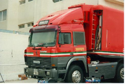 camion_ferrari_1994_iveco_turbostar_2.jpg (25712 octets)