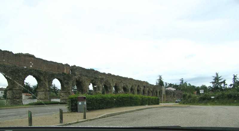 aqueduc Chaponast