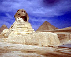 Le Sphinx vu de côté